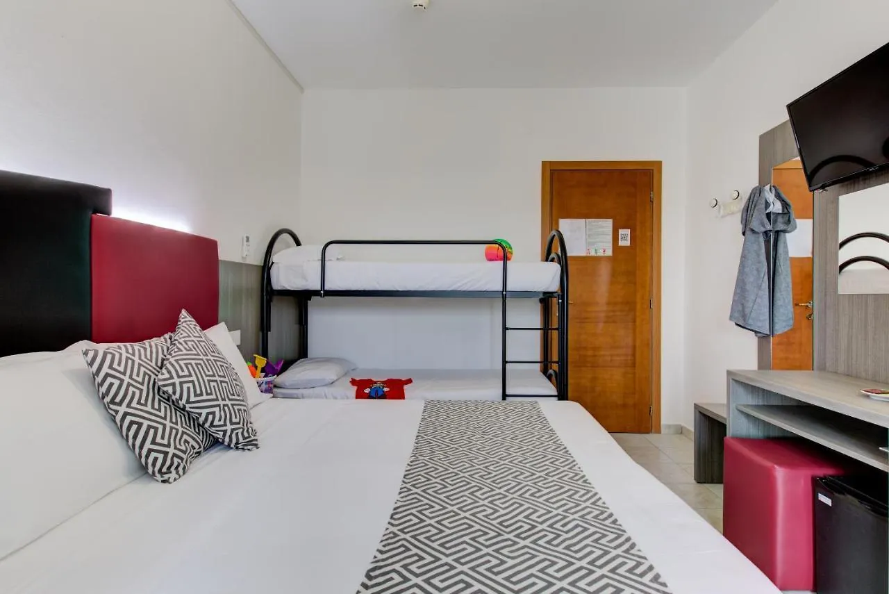 **  Hotel Grazia Riccione Italia